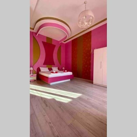 Budoir Royal Apartment Oradea Eksteriør bilde